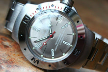 Load image into Gallery viewer, Vostok Amphibian Mechanical Auto Russian diver wrist watch 060284
