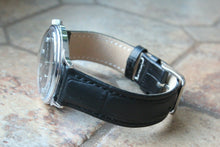 Load image into Gallery viewer, Vostok Women&#39;s Russian wrist watch 581589
