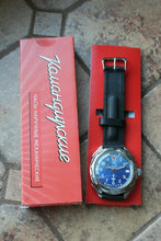Load image into Gallery viewer, Vostok Komandirsky Russian Military Wrist Watch Submarine 211289
