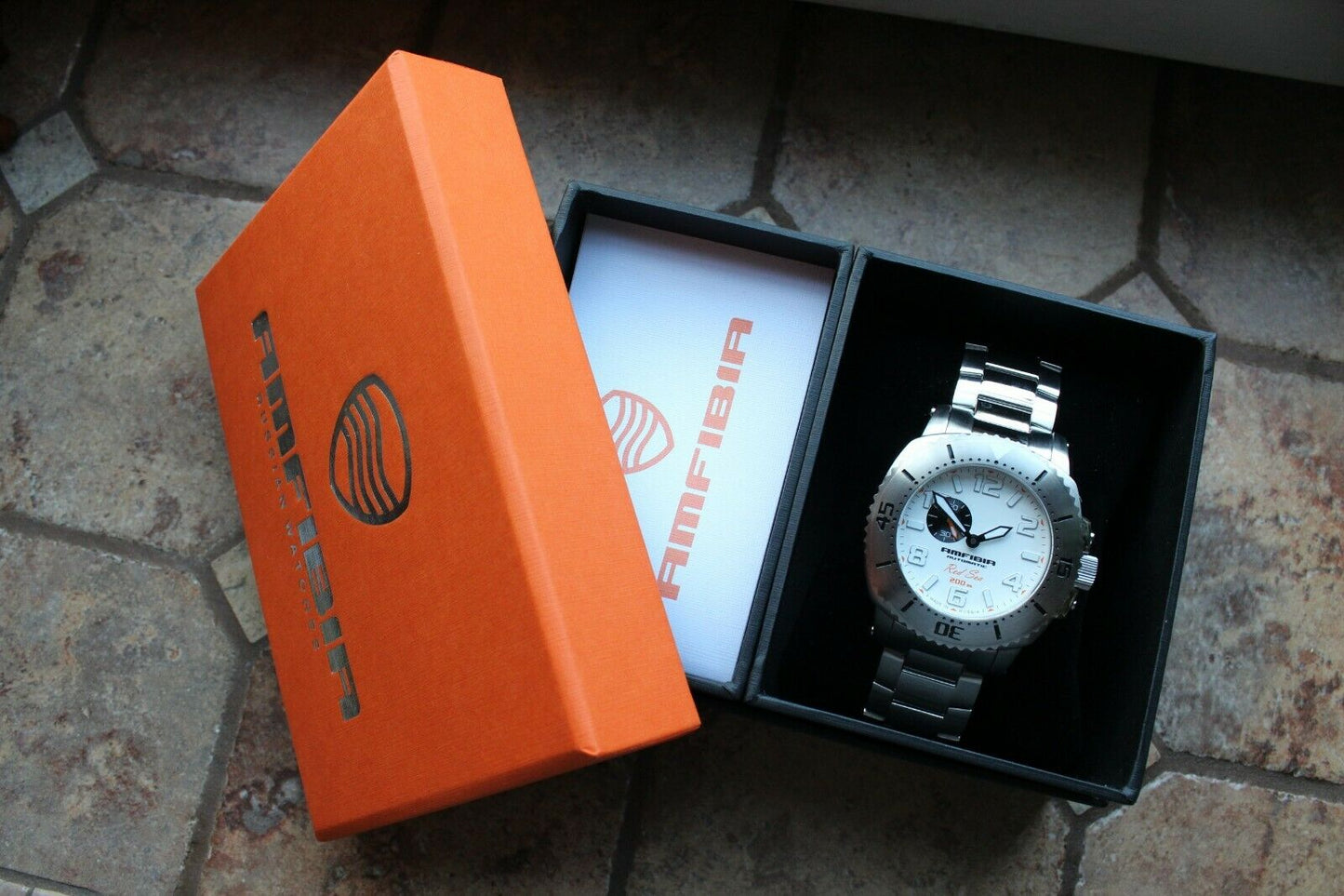 Vostok Amphibian Red Sea Russian Mechanical Automatic wrist watch 040684