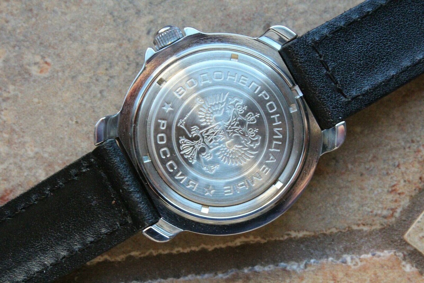 Vostok Komandirskie Mechanical Military Russian wrist watch Tank 811306