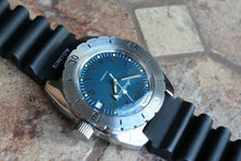 Load image into Gallery viewer, Russian Automatic Wrist Watch VOSTOK AMPHIBIAN DIVER Rubber Band 150367-R1

