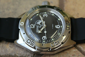 Russian Mechanical Automatic Wrist Watch VOSTOK AMPHIBIAN DIVER 670919