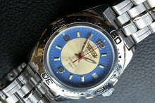 Load image into Gallery viewer, Russian Mechanical Automatic Wrist Watch Vostok Partner 251626
