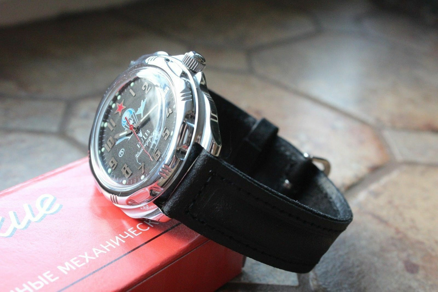 Vostok Komandirsky Russian Military Wrist Watch # 211288 NEW