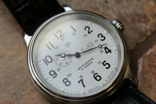 Load image into Gallery viewer, Vostok Komandirsky 540851 Automatic Russian K-43 Retro Wristwatches Kirovsky
