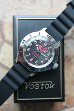 Load image into Gallery viewer, Russian Mechanical Automatic Wrist Watch VOSTOK AMPHIBIAN DIVER 120657
