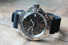 Load image into Gallery viewer, Russian Mechanical Automatic Wrist Watch VOSTOK AMPHIBIAN DIVER 120697
