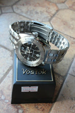 Load image into Gallery viewer, Russian Mechanical Automatic Wrist Watch VOSTOK AMPHIBIAN DIVER 150375
