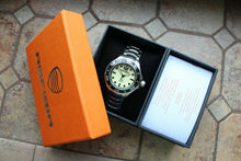 Load image into Gallery viewer, Vostok Amphibian Reef Russian wrist watch 080494
