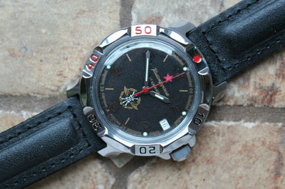 Vostok Komandirskie Mechanical Military Russian wrist watch Red Star 811296