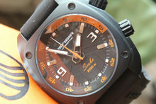 Load image into Gallery viewer, Vostok Amphibian Scuba Russian wrist watch 076798
