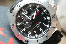 Load image into Gallery viewer, Vostok Komandirsky Russian Mechanical K-39 Military wristwatch 390774
