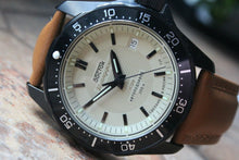 Load image into Gallery viewer, Vostok Komandirsky Russian Mechanical K-39 Military wristwatch 396779
