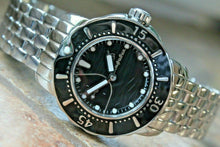 Load image into Gallery viewer, Vostok Amphibian 570596 Women&#39;s Mechanical Hand Winding Russian wrist watch
